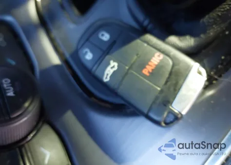 2016 Dodge Challenger Sxt z USA, uszkodzony, nr VIN 2C3CDZAG4GH254824